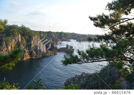 尖閣湾(佐渡島/新潟県佐渡市姫津・北狄) 尖閣湾(佐渡島/新潟県佐渡市姫津・北狄) 66615876