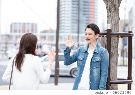 待ち合わせ 待ち合わせ 66623596