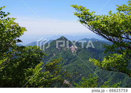 初夏の御在所岳 66625759