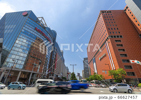福岡市中央区天神の風景　大丸福岡天神店と福岡三越方向 66627457