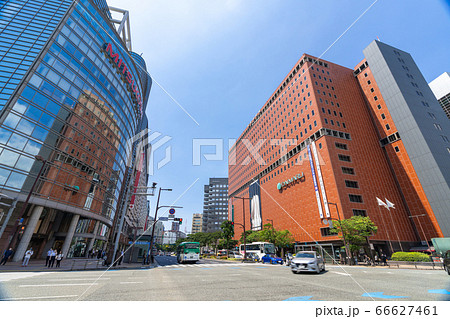 福岡市中央区天神の風景 大丸福岡天神店と福岡三越方向の写真素材