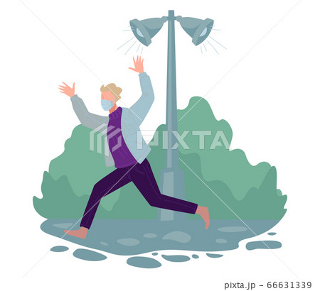 Scared man running, male wearing mask, coronavirus news 66631339