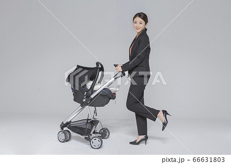 Businesswoman concept, Asian female portrait in a studio 219 66631803