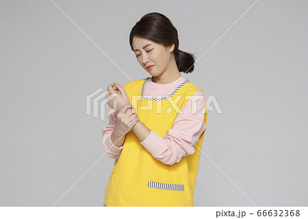Businesswoman concept, Asian female portrait in a studio 057 Businesswoman concept, Asian female portrait in a studio 057 66632368