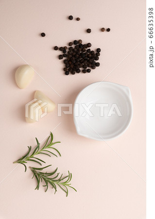 Herbal cosmetic concept, inner or skin beauty care 042 Herbal cosmetic concept, inner or skin beauty care 042 66635398