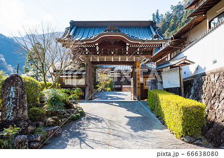 身延山久遠寺の塔頭寺院、龍華樹院・清水房（山梨県南巨摩郡身延町）2020年3月 66638080