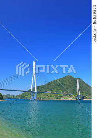 【愛媛県】晴天下の多々羅大橋 66639851