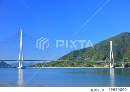 【愛媛県】晴天下の多々羅大橋 66639860