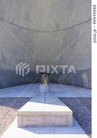 兵庫県 淡路島 若人の広場公園の慰霊塔の灯火 兵庫県 淡路島 若人の広場公園の慰霊塔の灯火 66640988