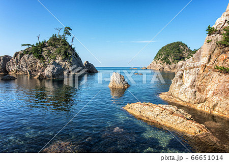 鳥取県浦富海岸の海・山陰海岸ジオパーク 鳥取県浦富海岸の海・山陰海岸ジオパーク 66651014