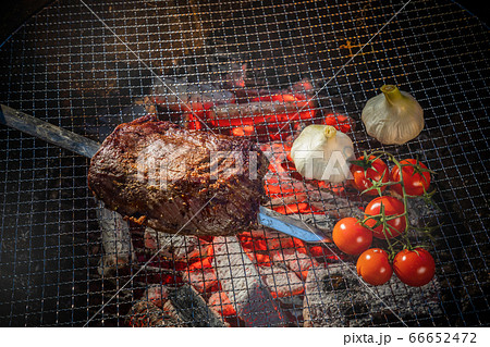 串焼きバーベキューセット　Skewers barbecue to enjoy outdoors  66652472