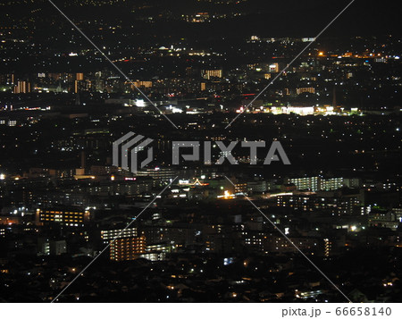 奈良県若草山からの夜景です 66658140