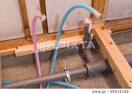 床下配管 66658188