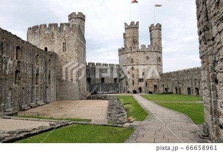 イギリス　カナーボン城 66658961