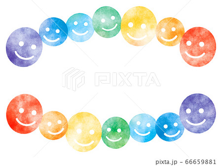 笑顔が並んだカラフルなフレーム 66659881