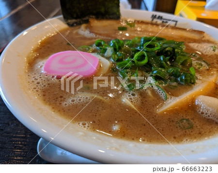 とんこつラーメン 66663223