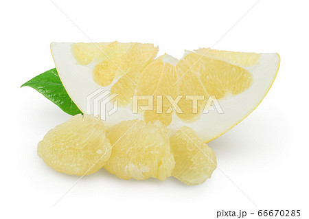 pomelo slice with leaf isolated on white background with clipping path and full depth of field 66670285
