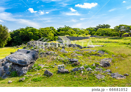 今帰仁城の風景 外郭　沖縄県 66681052