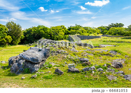 今帰仁城の風景 外郭　沖縄県 66681053
