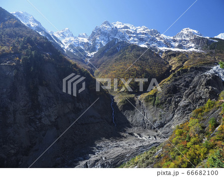 中国雲南省シャングリラ 徳欽 梅里雪山・明永氷河 / Mingyong glacier, Deqin 66682100