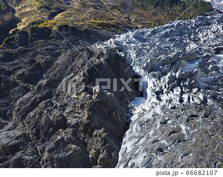 中国雲南省シャングリラ 徳欽 梅里雪山・明永氷河 / Mingyong glacier, Deqin 66682107