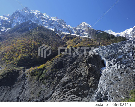 中国雲南省シャングリラ 徳欽 梅里雪山・明永氷河 / Mingyong glacier, Deqin 66682115
