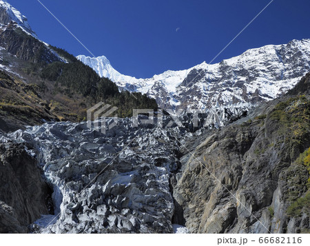 中国雲南省シャングリラ 徳欽 梅里雪山・明永氷河 / Mingyong glacier, Deqin 66682116