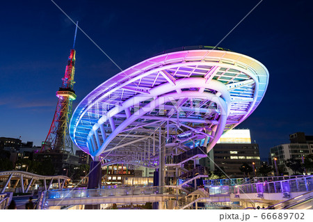 名古屋市・栄 オアシス21とテレビ塔 ライトアップ レインボーカラー 名古屋市・栄 オアシス21とテレビ塔 ライトアップ レインボーカラー 66689702
