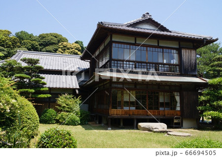 山口県 下関市 長府庭園の書院 66694505