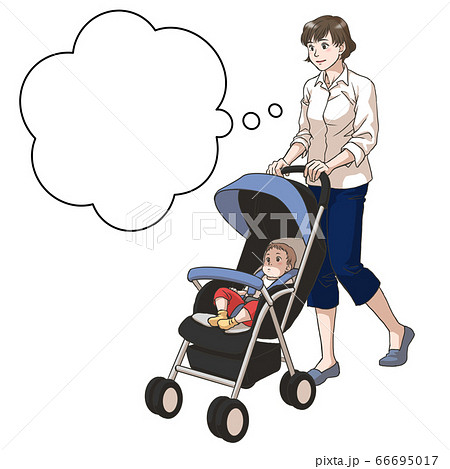 ベビーカーを押して歩く母親 66695017