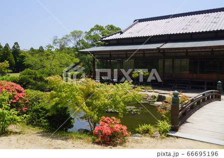 山口県 下関市 長府庭園の書院 66695196