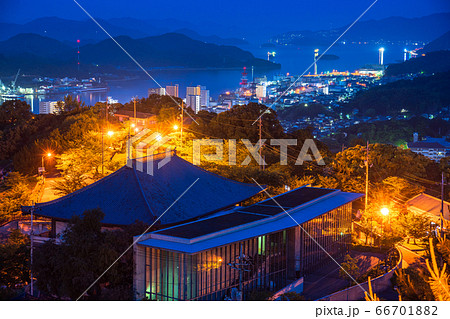 《広島県》尾道の夜明け前・千光寺公園展望台 66701882