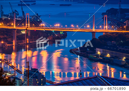 《広島県》尾道の夜明け前・千光寺公園展望台 《広島県》尾道の夜明け前・千光寺公園展望台 66701890