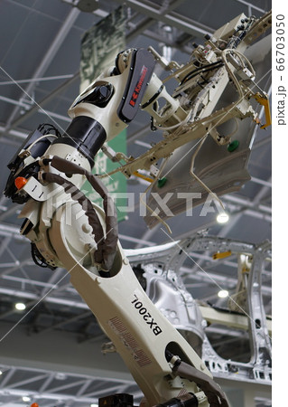 第４世代　プリウス　ルーフ　溶接 66703050