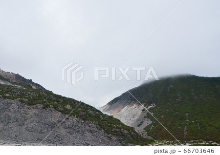 硫黄山(アトサヌプリ)/北海道川上郡弟子屈町) 硫黄山(アトサヌプリ)/北海道川上郡弟子屈町) 66703646