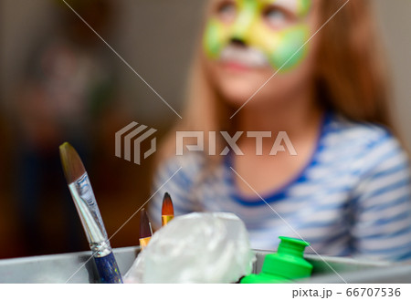 Art set of brushes for painting on the face 66707536