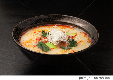 豆乳担々麺 66709460