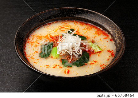 豆乳担々麺 66709464