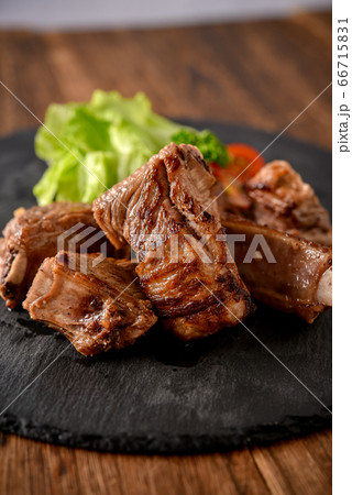 塩麹スペアリブ 66715831