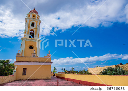 キューバ　トリニダー　革命博物館の塔 66716088