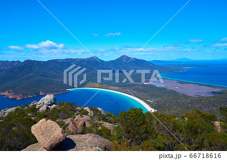 エイモス山頂から見たワイングラスベイ エイモス山頂から見たワイングラスベイ 66718616