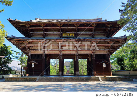 奈良　東大寺　南大門 66722288
