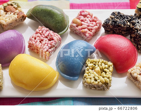 蜂蜜餅 お菓子 もち米の写真素材