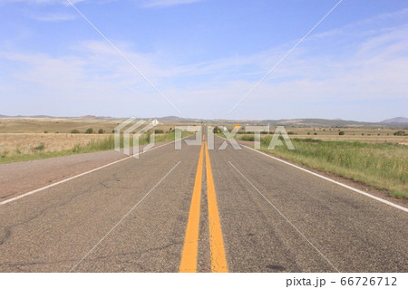 アメリカの景色/ROUTE66 まっすぐに続く道 66726712