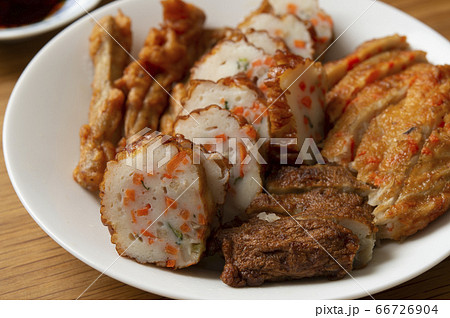 色々な種類の薩摩揚げ 66726904
