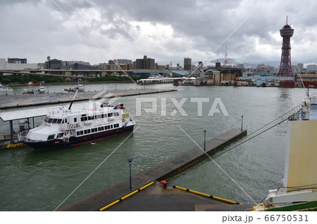 博多港国際ターミナルの景色(曇り) 博多港国際ターミナルの景色(曇り) 66750531