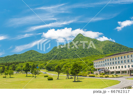 大山鏡ヶ成  初夏の風景 66762317