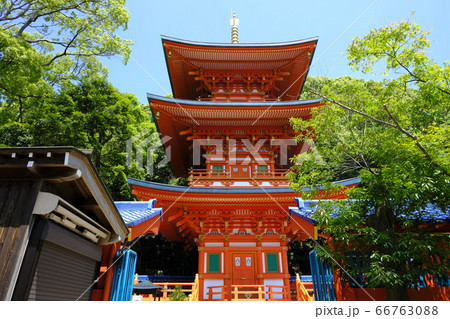 源平合戦ゆかりの寺  神戸の名刹  須磨寺  三重塔 66763088