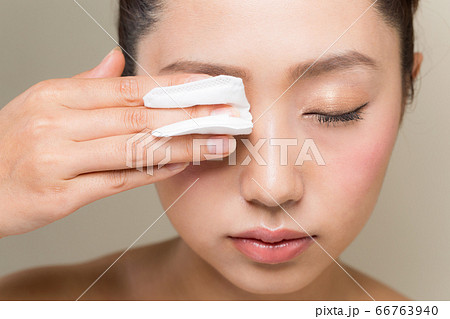 コットン・メイク落とし 66763940