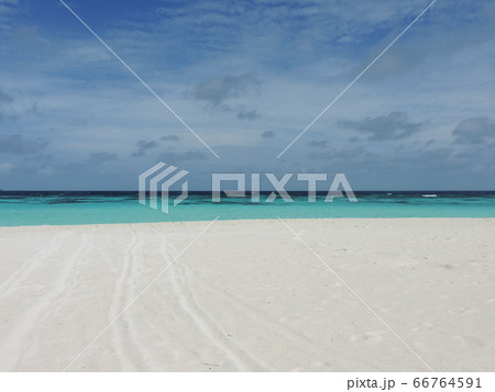 モルディブのビーチ モルディブのビーチ 66764591